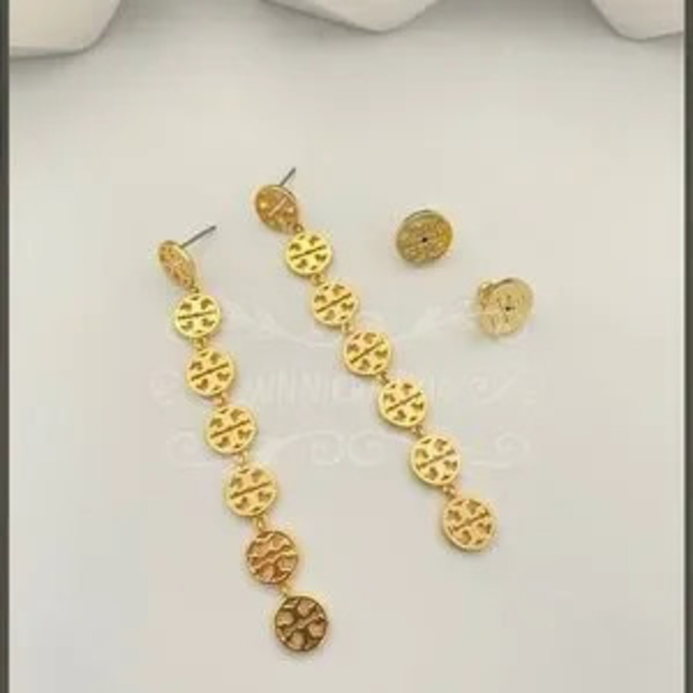 TORY BURCHBritten Stud Earrings